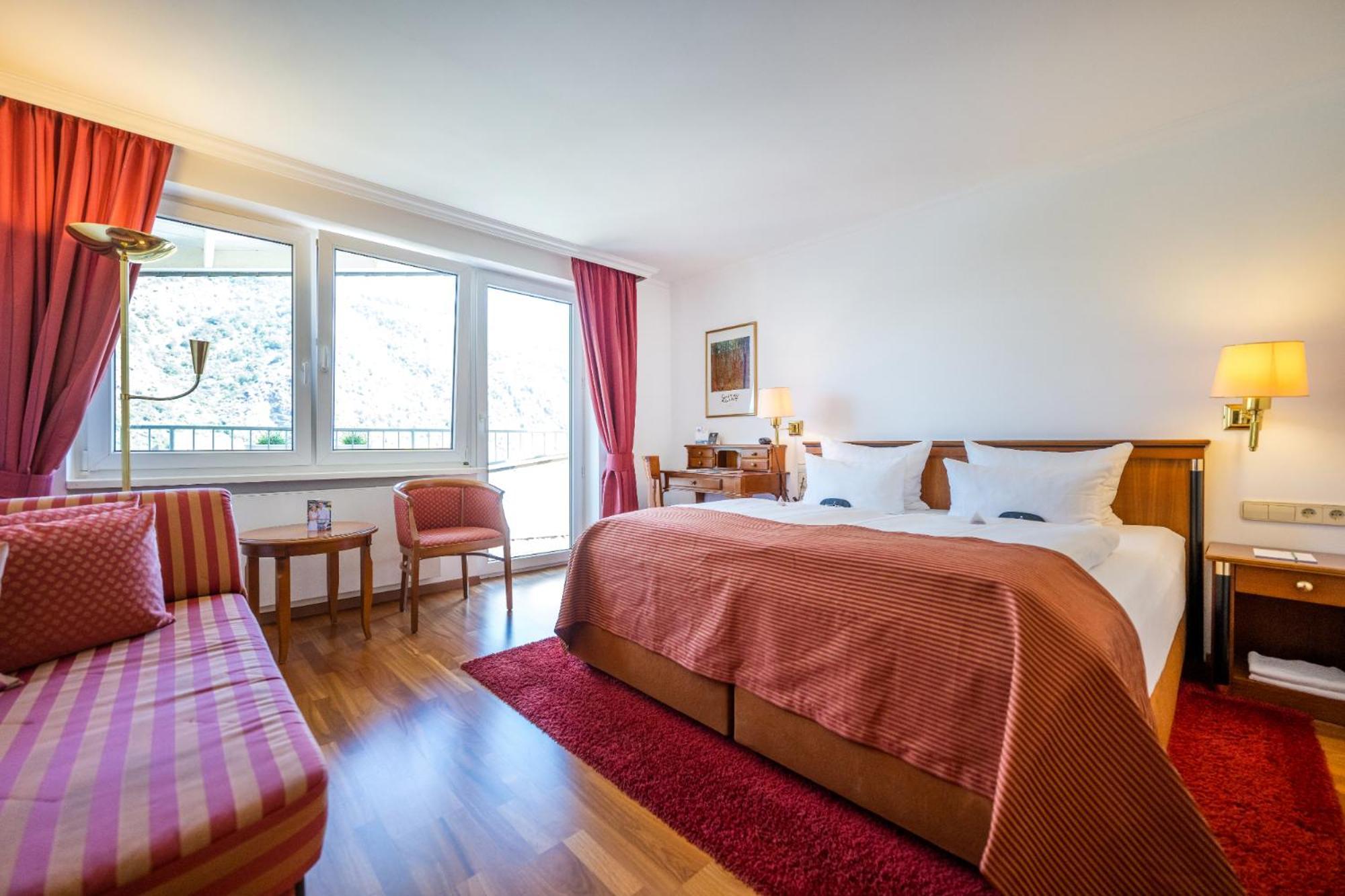 Moselromantik Hotel Kessler Meyer Cochem Bagian luar foto
